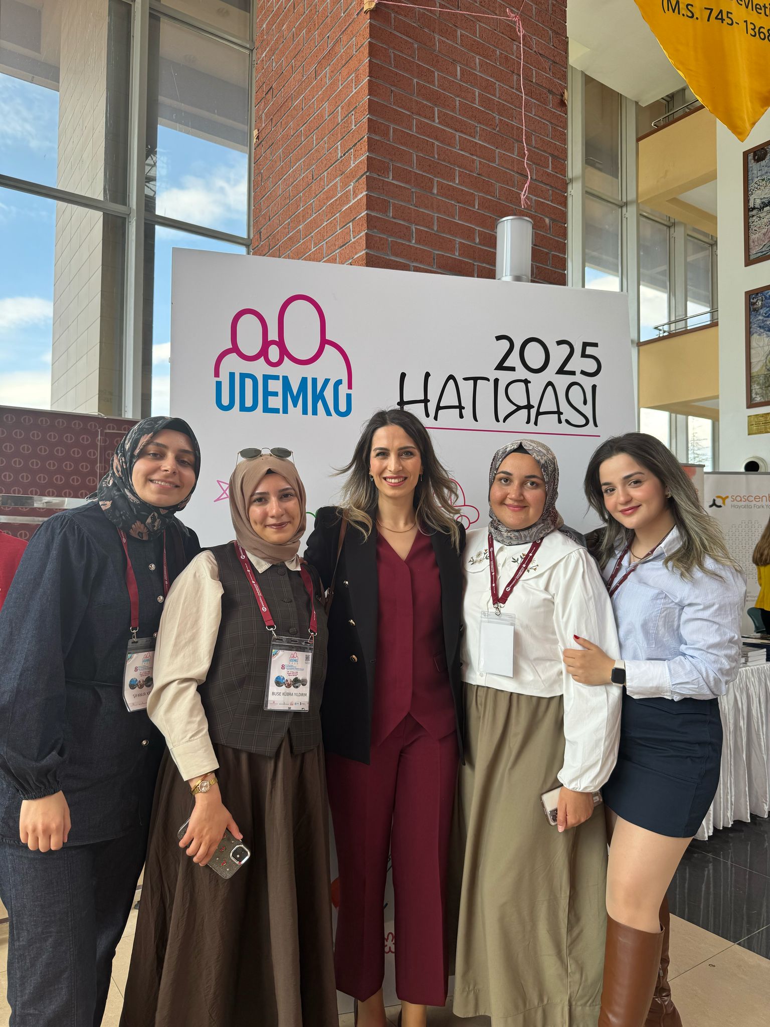 Dr. Öğr. Üyesi H. Kübra ÖZKAN Danışmalığında Bazı Lisans Öğrencilerimiz "Uluslararası Katılımlı 8.Ulusal Disiplinlerarası Erken Çocuklukta Müdahale Kongresi’nde (UDEMKO2025)" Sözlü Bildiri Sunmuştur. 