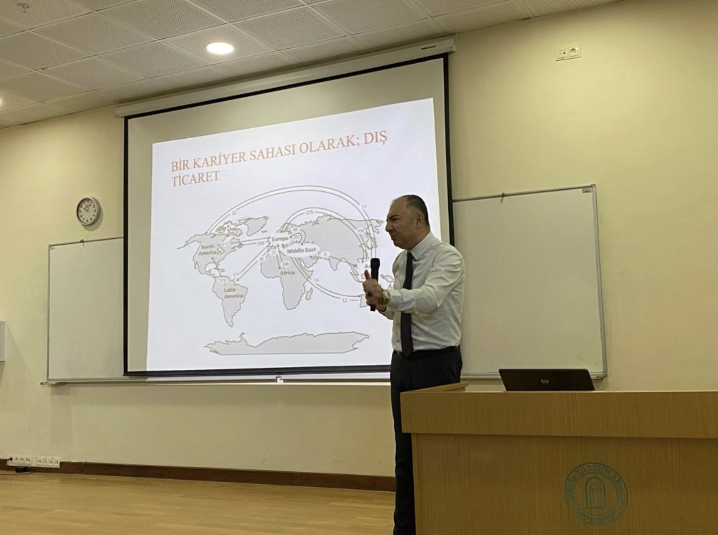 Bir Kariyer Alanı Olarak Dış Ticaret: Nasıl İhracat Uzmanı Olunur? Semineri Verildi