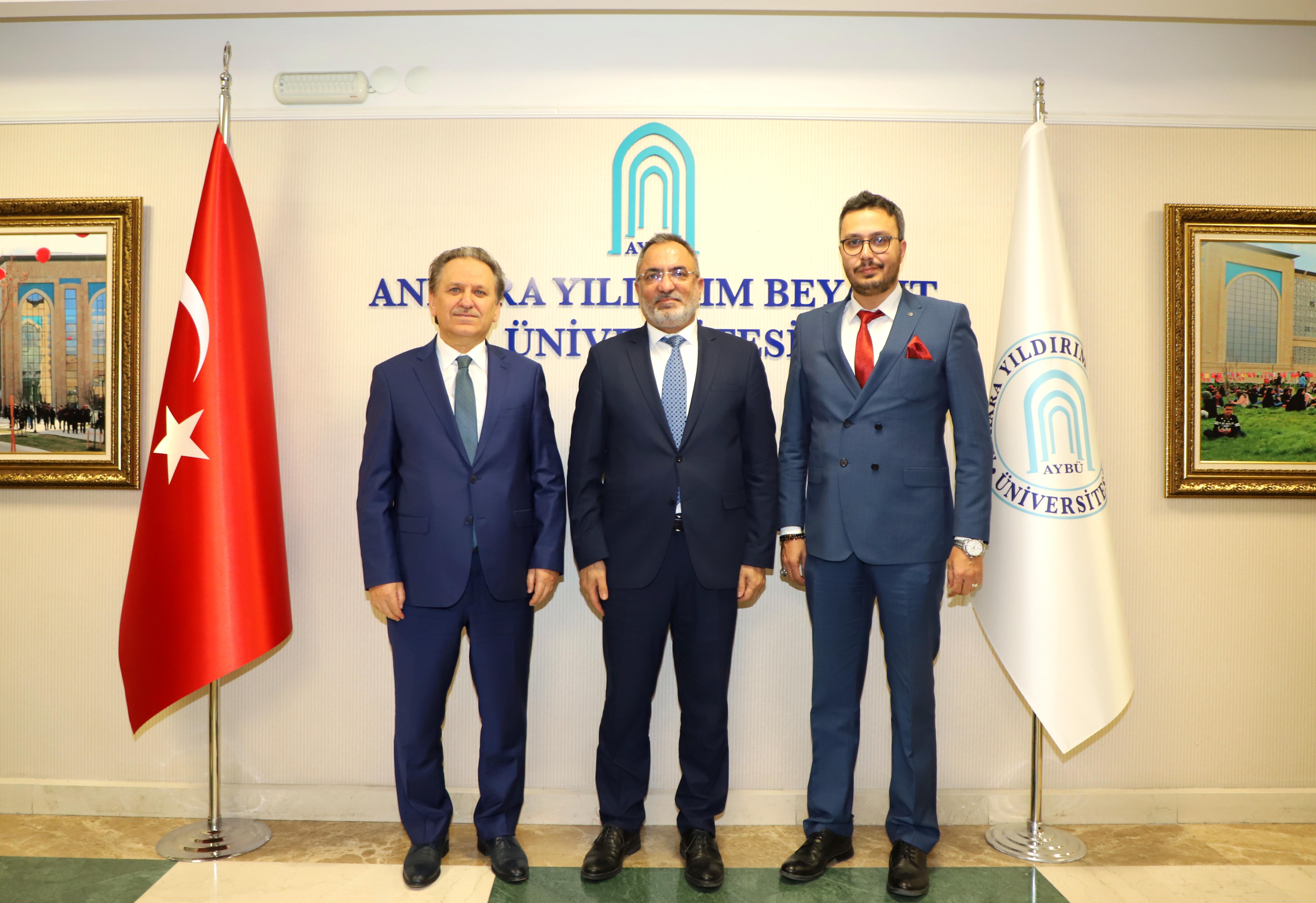 Üniversitemiz Sosyal Bilimler Enstitüsü Müdürlüğünde Görev Değişimi Gerçekleşti 