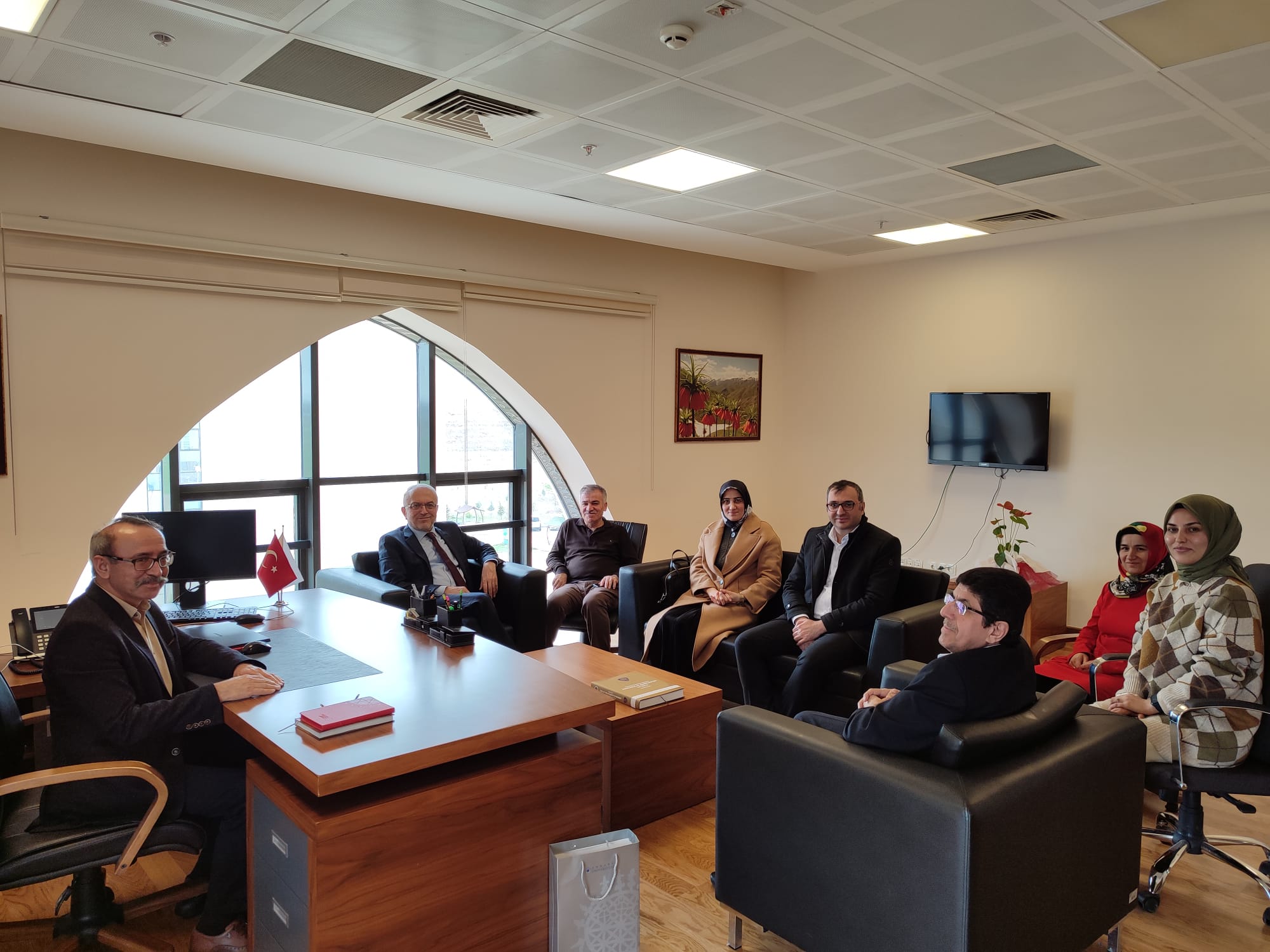 Ankara Üniversitesi İlahiyat Fakültesi Dekanı Prof. Dr.  İrfan AYCAN' DAN Dekanlığa Ziyaret 