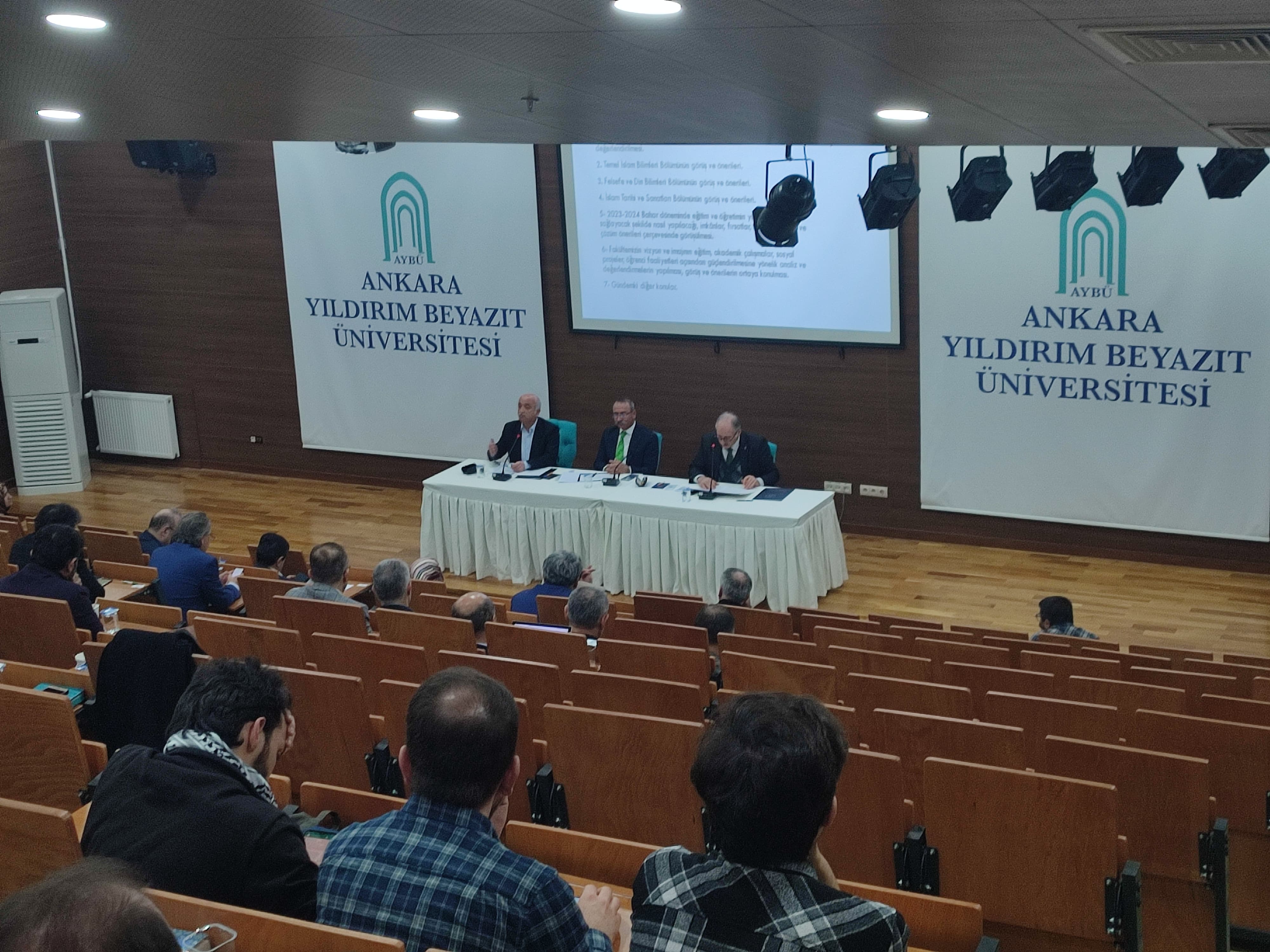 Fakültemizde 2023-2024 Bahar Dönemi Akademik Genel Kurul Toplantısı gerçekleştirildi