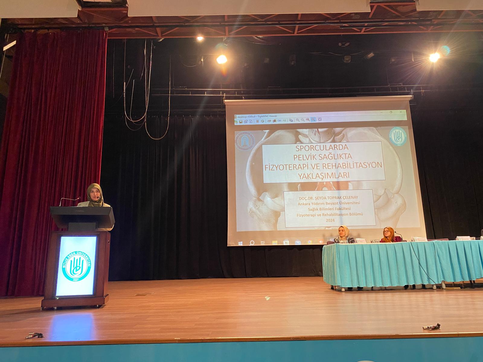 Bölümümüz Öğretim Üyelerinden Doç. Dr. Şeyda TOPRAK ÇELENAY Bitlis Eren Üniversitesinin Düzenlediği I. Uluslararası Sağlık Bilimleri Kongresine "Sporcularda Pelvik Sağlıkta Fizyoterapi ve Rehabilitasyon" Başlıklı Konuşmasıyla Katkı Sunmuştur.
