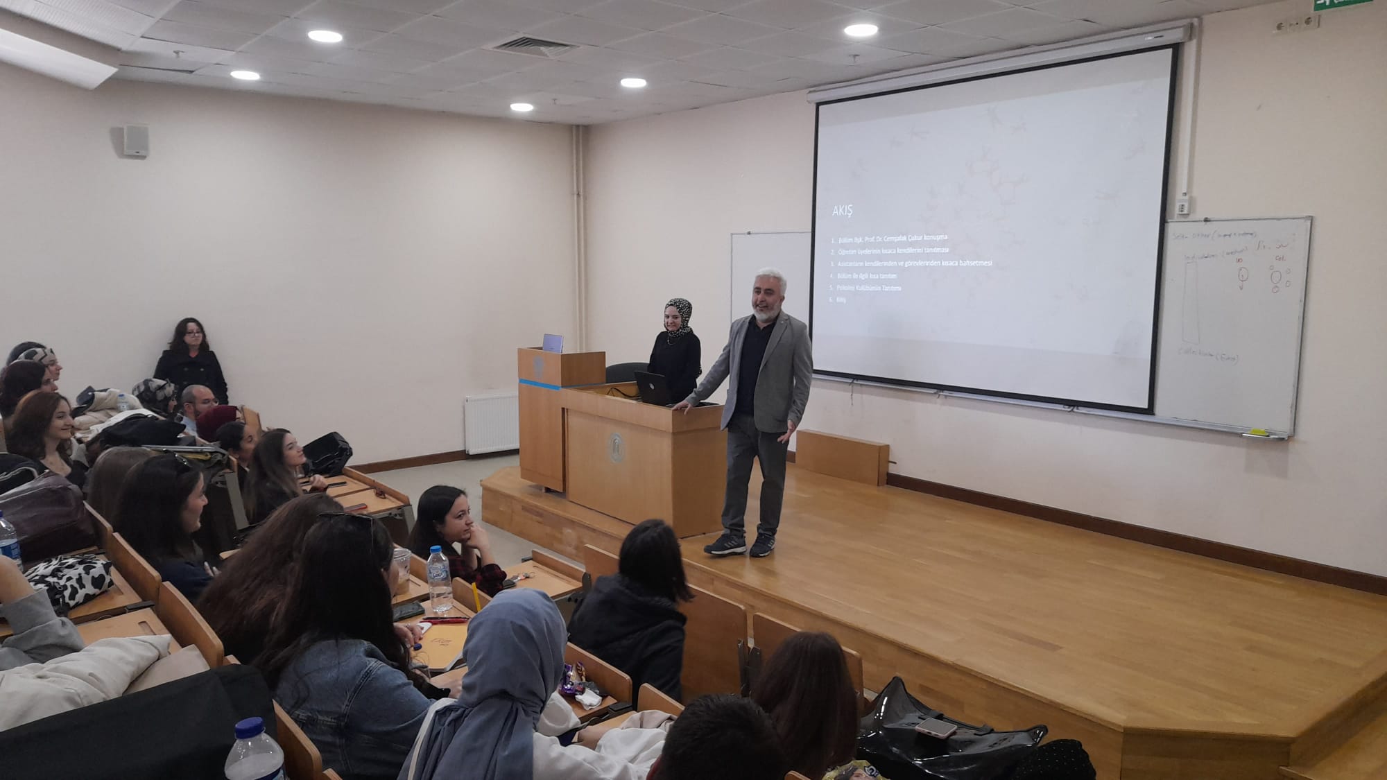 Orientation Program Held for Freshman Students