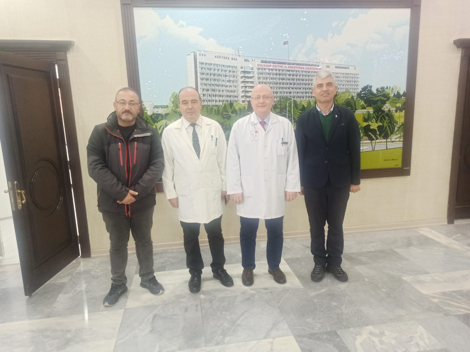 MERKEZ MÜDÜRÜMÜZ ÖĞR.GÖR. ALİ EKBER ÜN HOCAMIZ GÜLHANE EĞİTİM VE ARAŞTIRMA HASTANE BAŞHEKİMİNE ZİYARET 