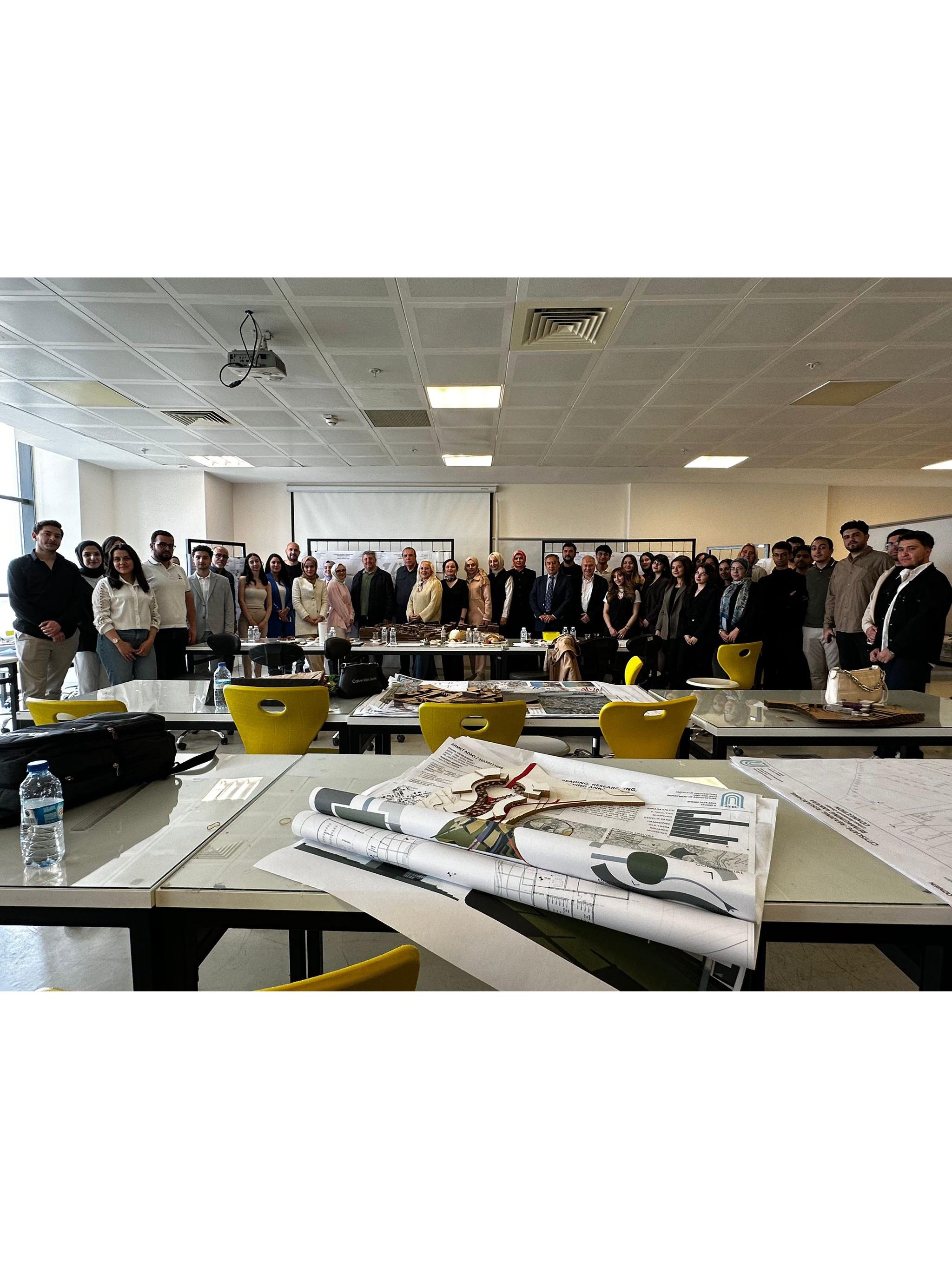 Final Jury of Vertical Studio - Section 2 - 5