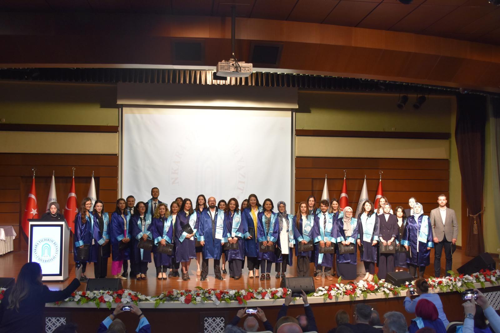 Akademik Performans ve Başarı Ödül Töreni Fakültemiz akademisyenlerinin katılımıyla gerçekleştirildi.