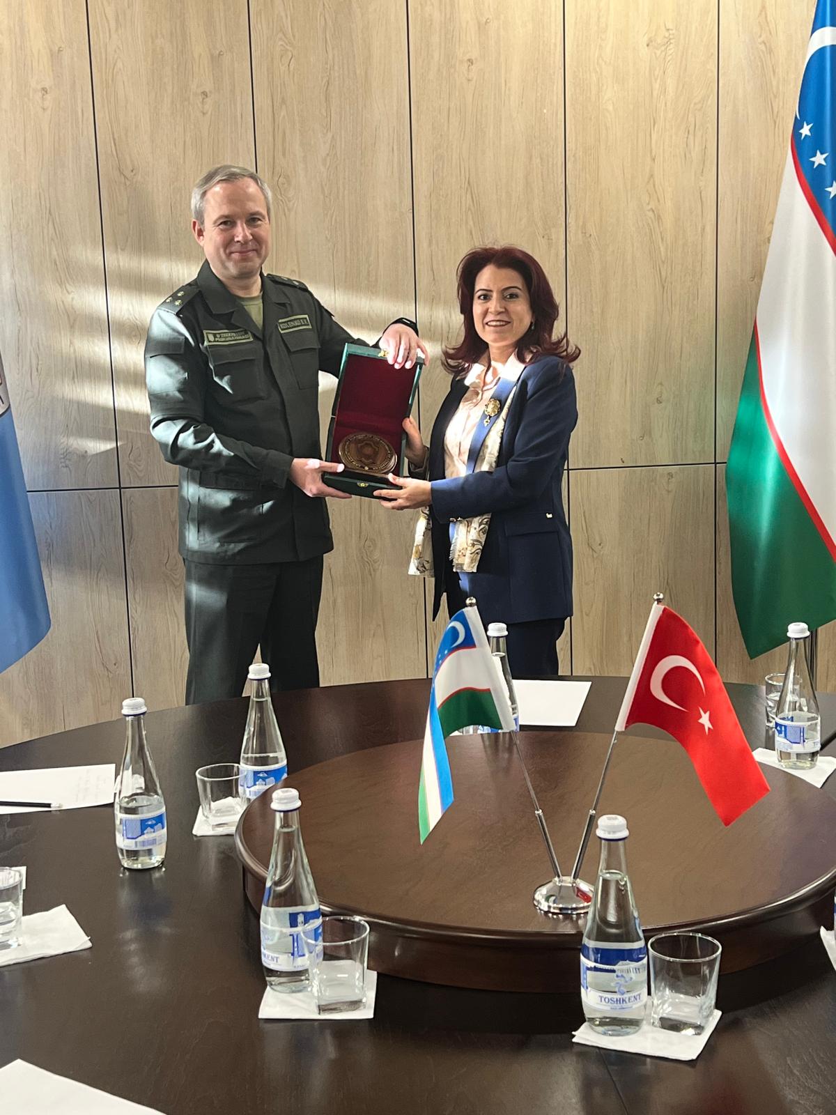 Dekanımızdan Özbekistan Hukuk Uygulama Akademisi (Adalet Akademisi) Rektörü Yevgeniy Vyacheslavovich’e Ziyaret