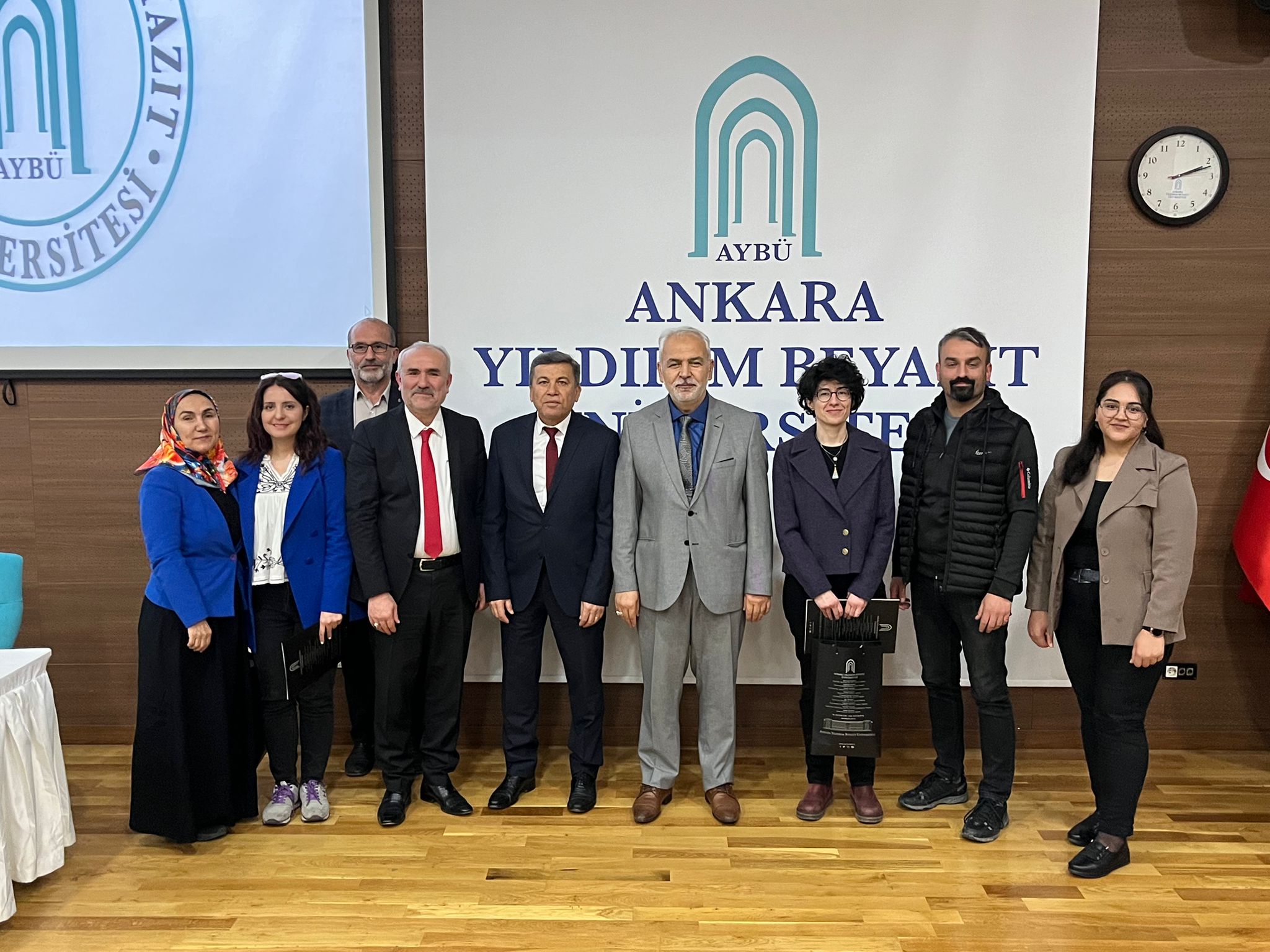 60. Kütüphane Haftası kapsamında İTBF Bilgi ve Belge Yönetimi Bölümü iş birliği ile etkinliğimiz gerçekleştirilmiştir.