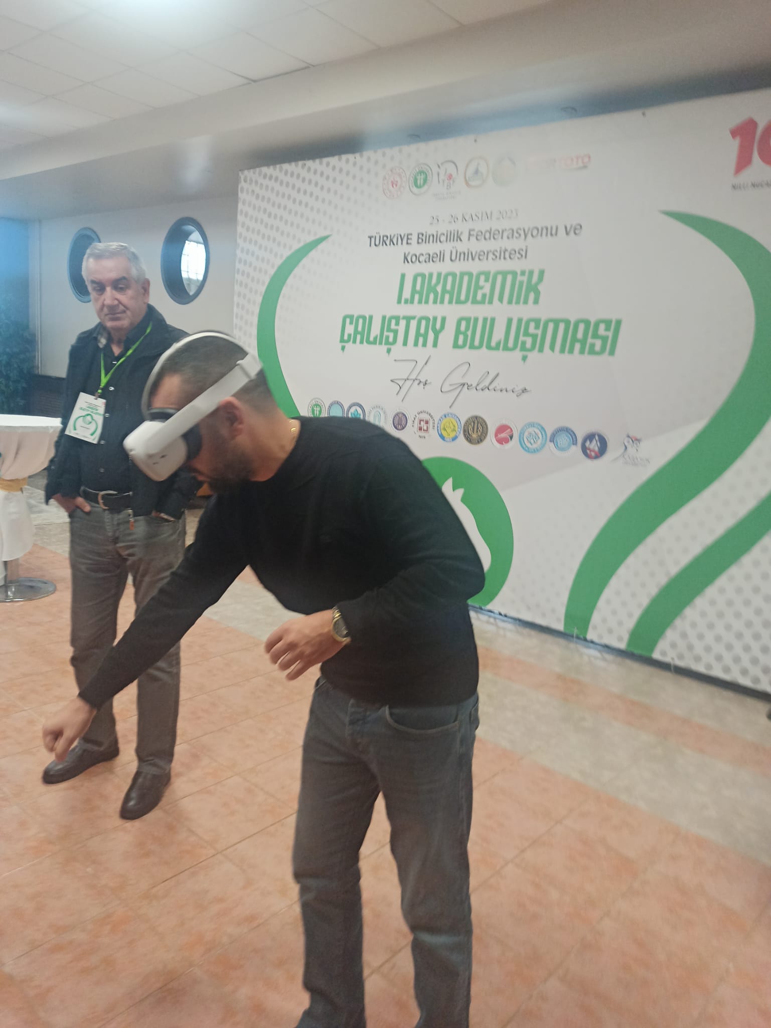 MERKEZ MÜDÜRÜMÜZ ÖĞR. GÖR. ALİ EKBER ÜN PROJESİ İLE TÜRKİYE BİNİCİLİK FEDERASYONU AKADEMİK ÇALIŞTAYINDA