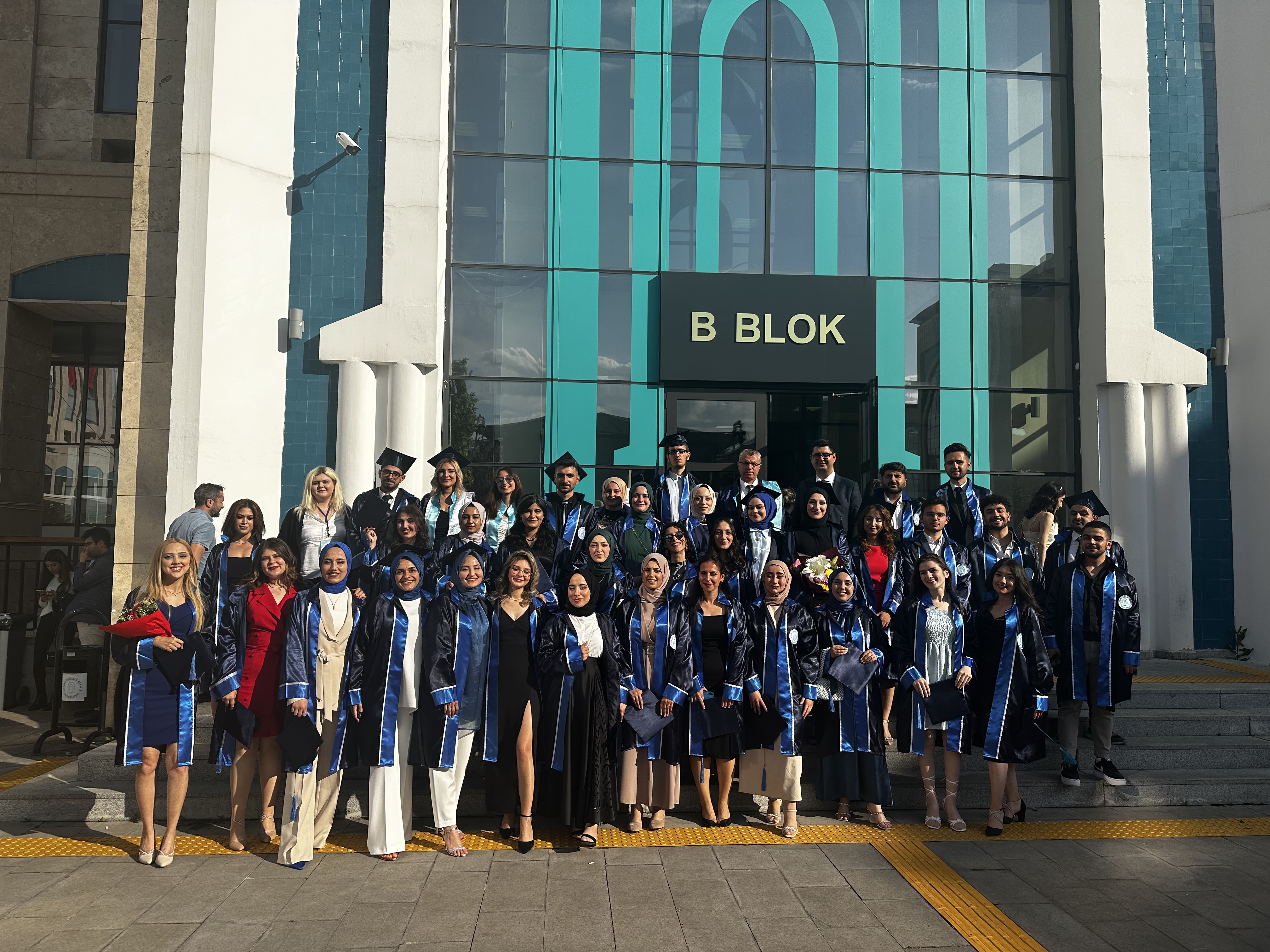 Sağlık Yönetimi Bölümü 2022-2023 Mezuniyet Töreni