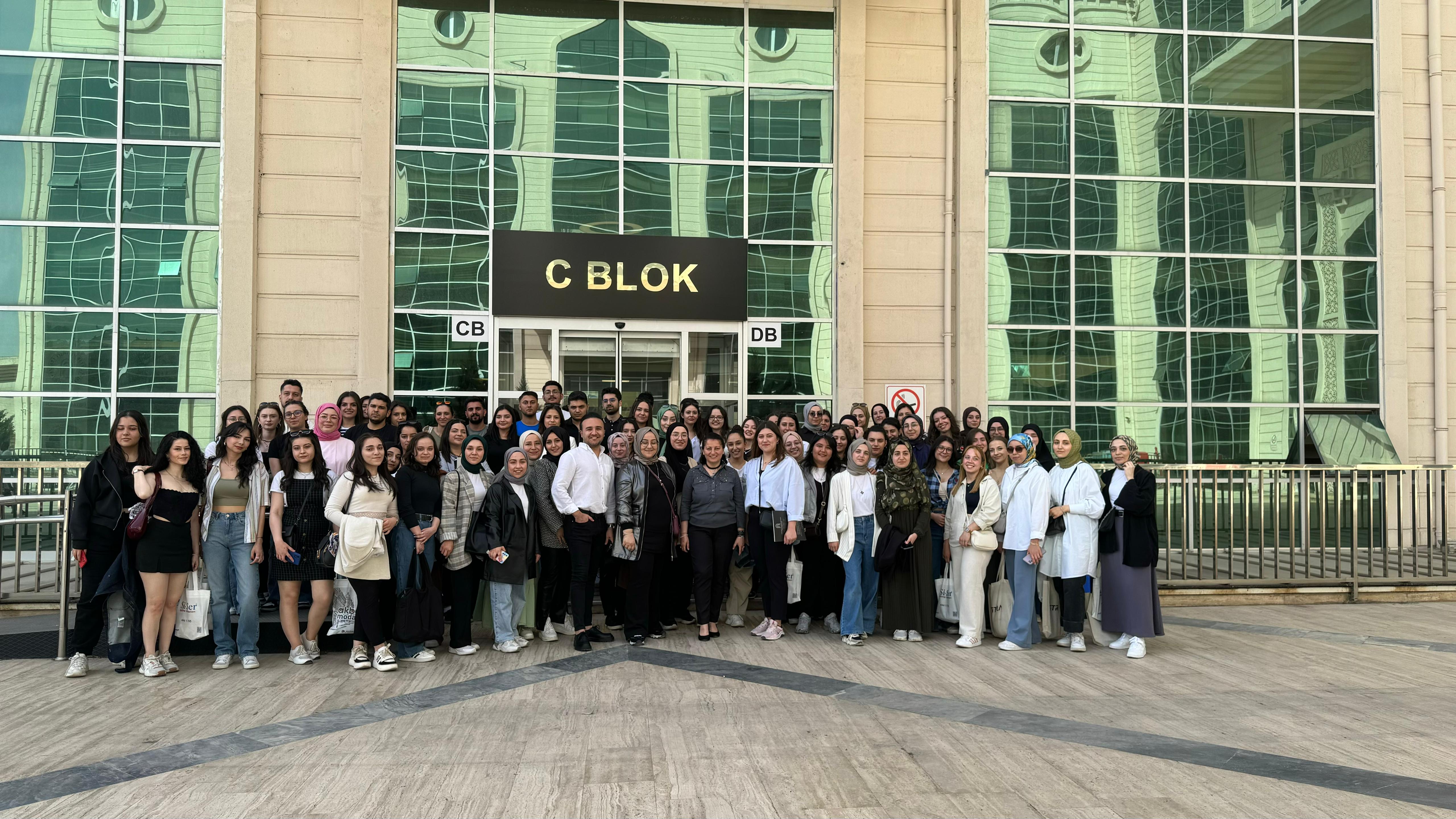 “AYBÜ Kariyer Günleri”ne Katılım Gösteren Odyoloji Bölümünü Tebrik Ederiz