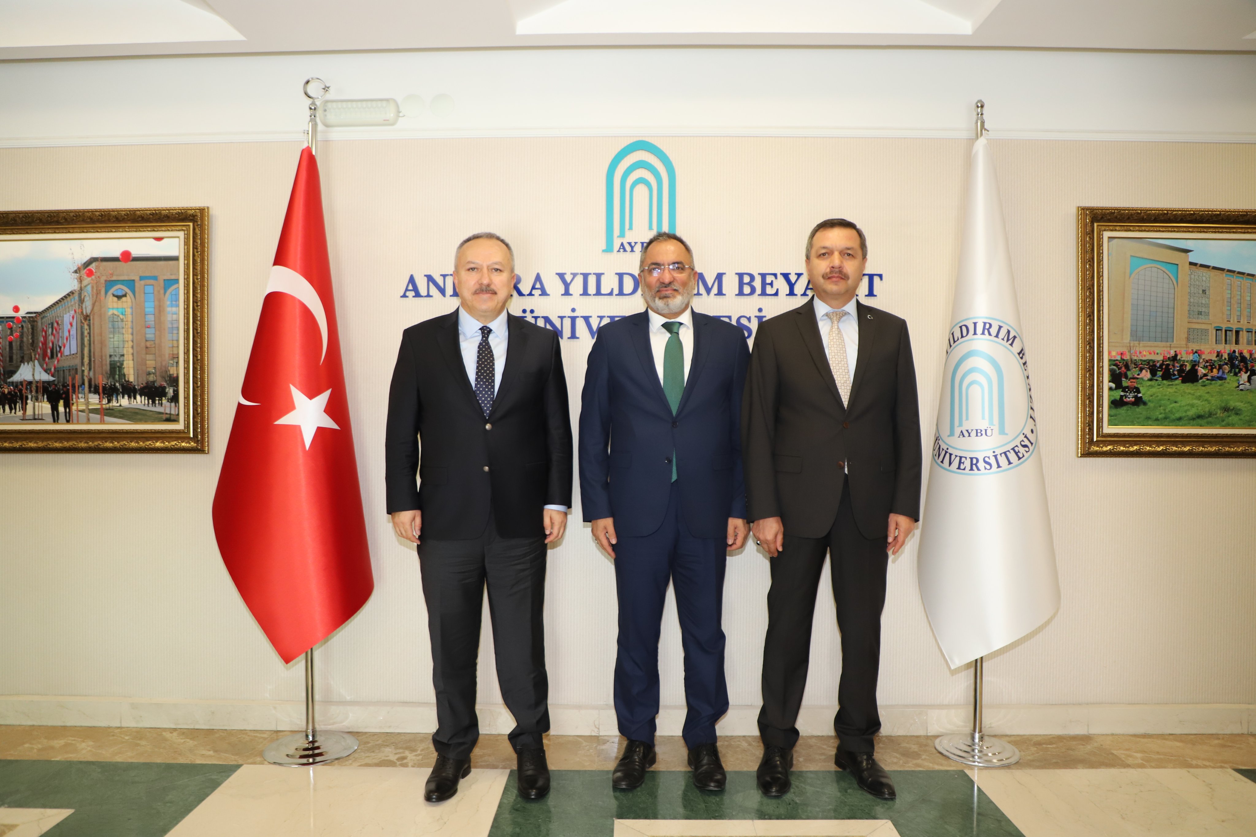 Nevşehir Valisi Ali FİDAN ve Sayıştay Başsavcısı İsmail ALTINTAŞ'tan Rektörümüze Ziyaret 