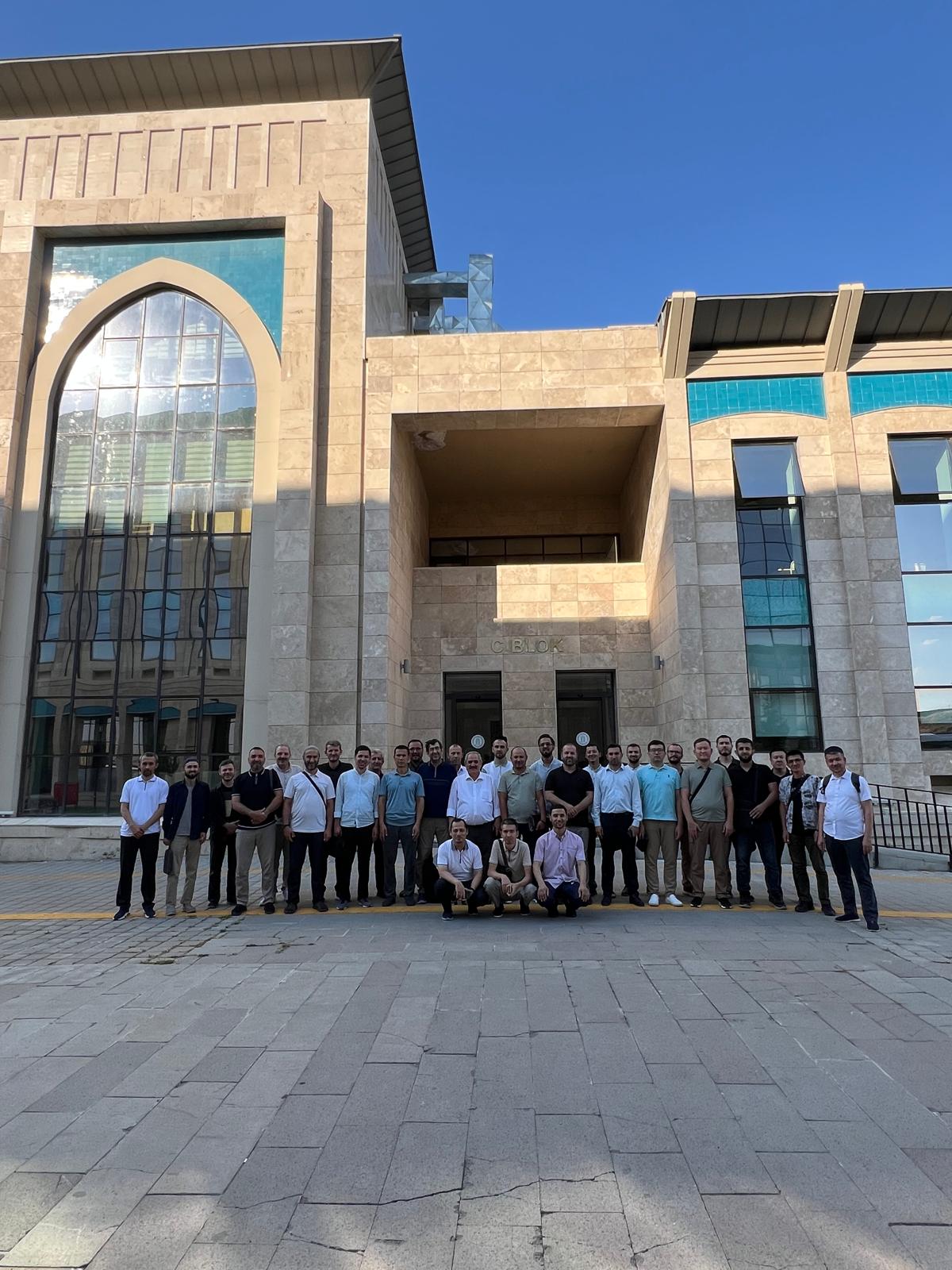 İslam Düşünce Enstitüsü "Maveraünnehir Yaz Seminerleri" Katılımcıları Fakültemizi Ziyaret Etti