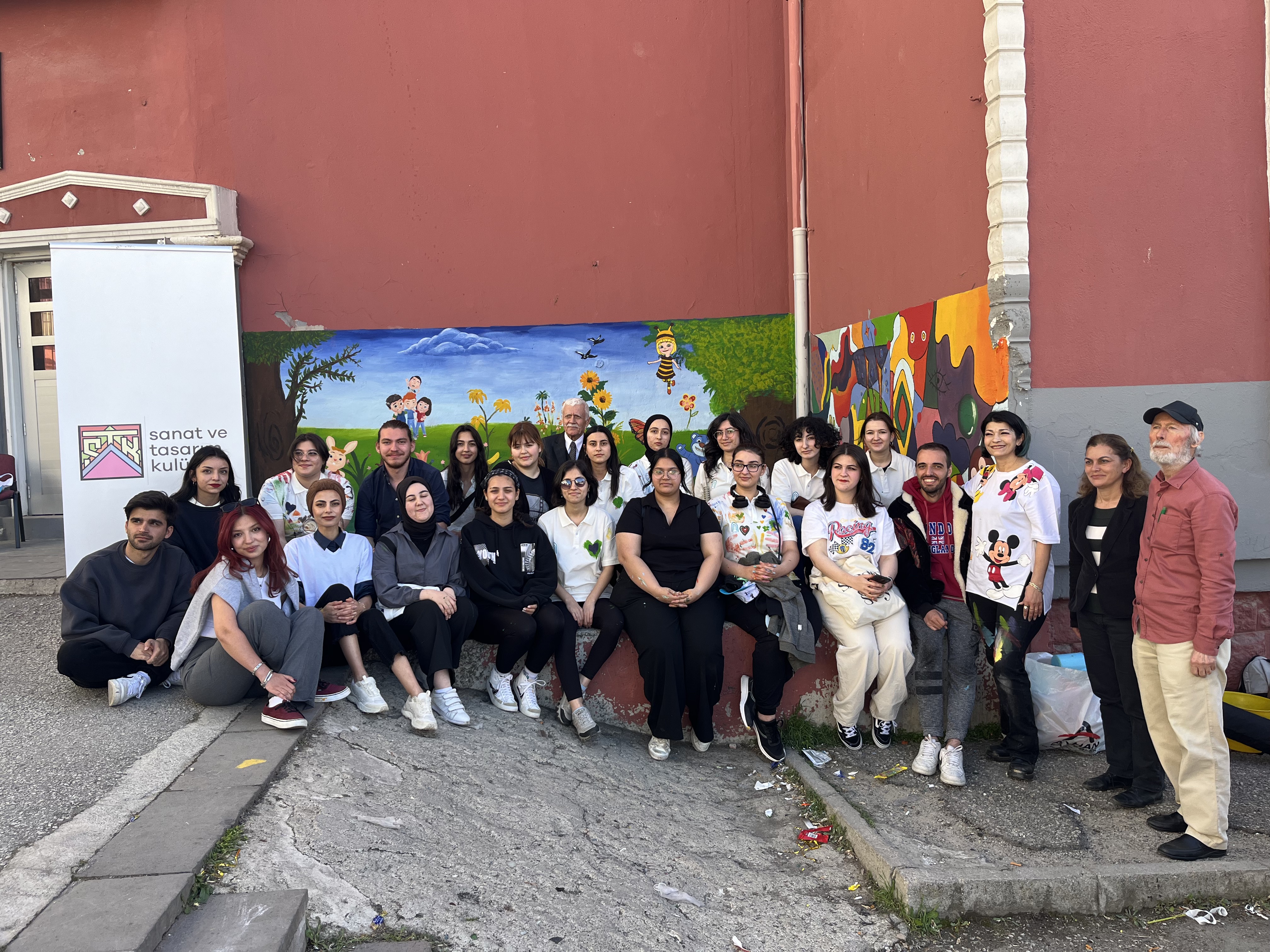 Okul Renklendirme Etkinliği