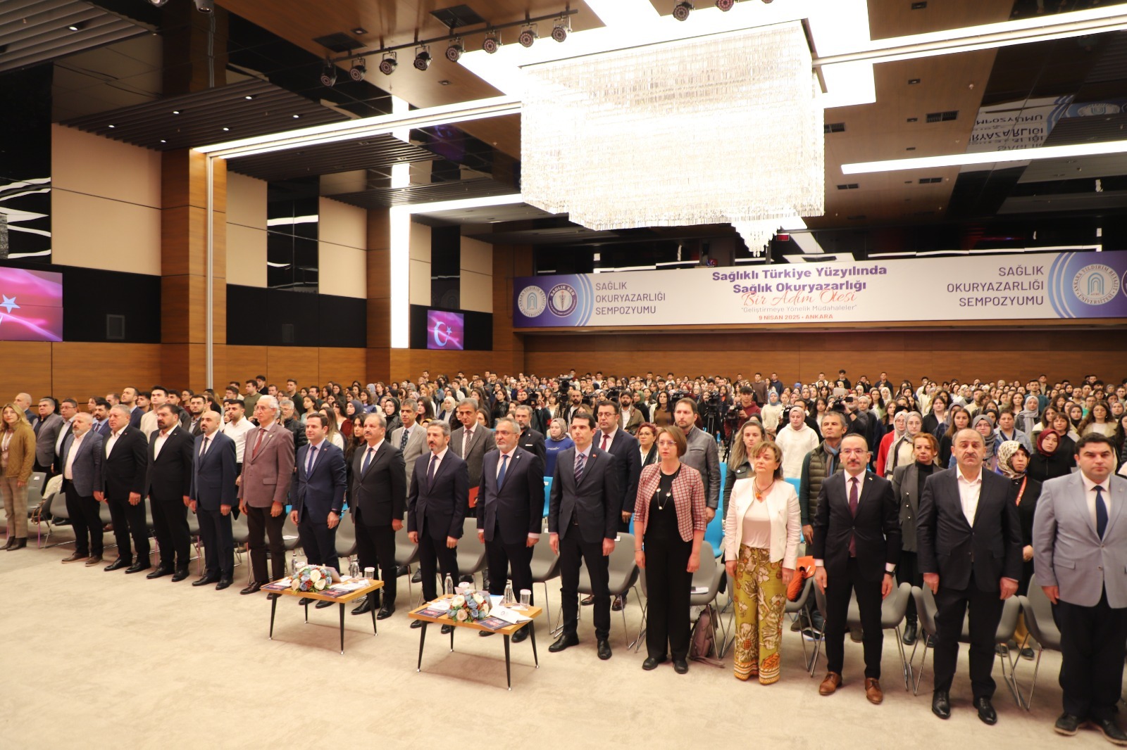 Üniversitemiz ve Sağlık-Sen işbirliği ile Sağlıklı Türkiye Yüzyılında Sağlık Okuryazarlığı Sempozyumu Gerçekleştirilmiştir.