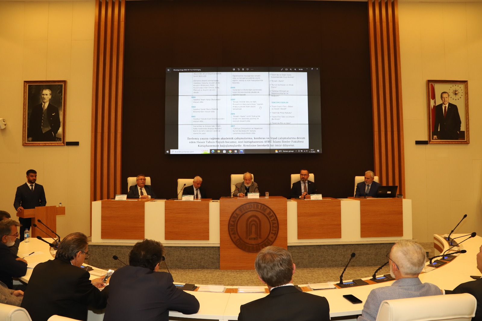 AYBÜ İslami İlimler Fakültesi Kütüphanesi'nin açılışı, Sayın Rektörümüz Prof. Dr. İbrahim Aydınlı, Prof. Dr. Hasan Tahsin Feyizli, Daire Başkanımız Halil Gürbüz ve üniversite üst yönetimin katılımıyla gerçekleştirilmiştir.