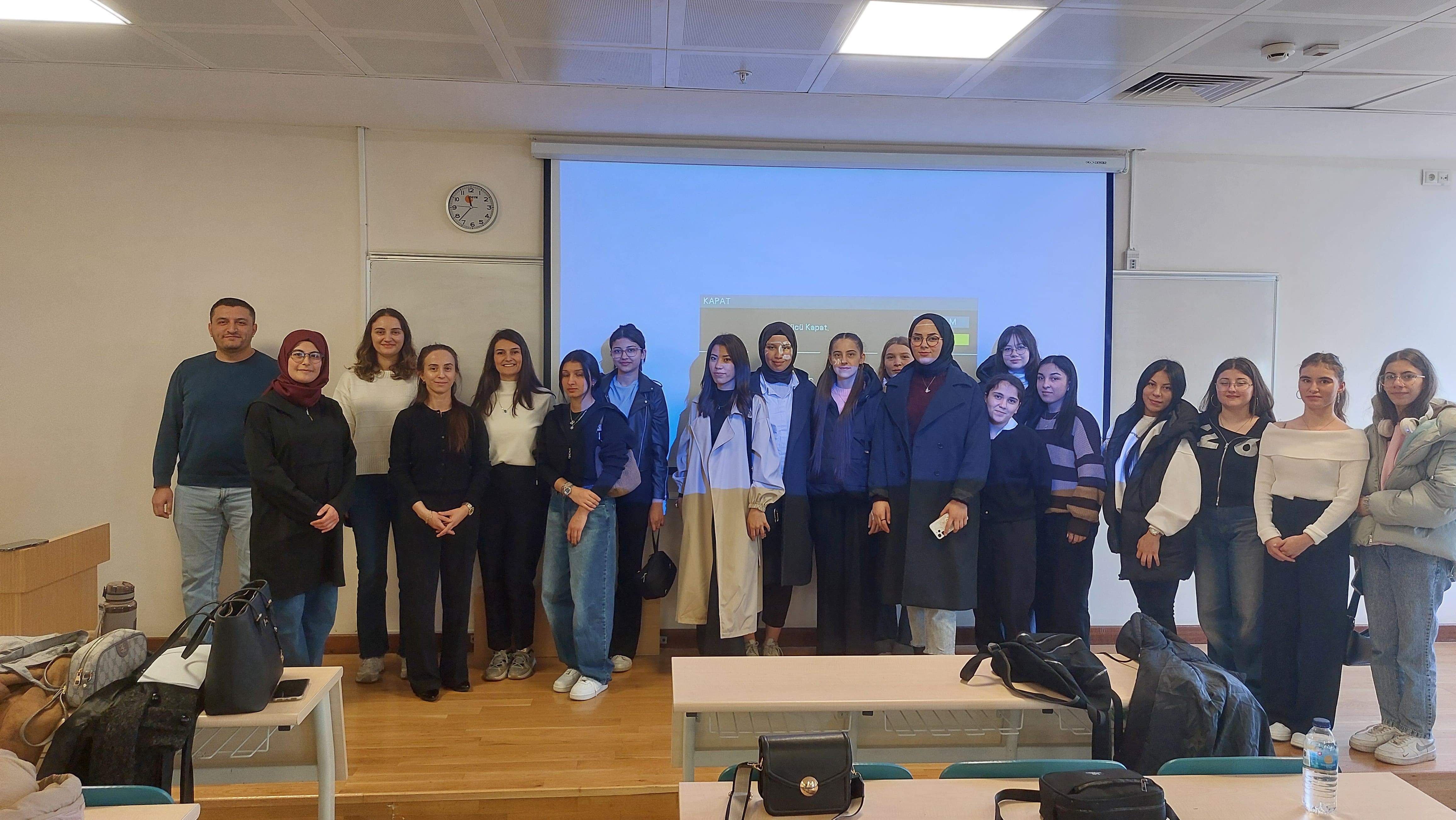 Gülnaz-İbrahim Güngör Tara Mesleki ve Teknik Anadolu Lisesi Öğretmen ve Öğrencilerine Üniversitemiz ve Fakültemizin Tanıtımı Yapılmıştır