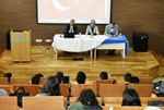 Üniversitemizde Sorularla Gençlik ve Anayasa Paneli Gerçekleştirildi