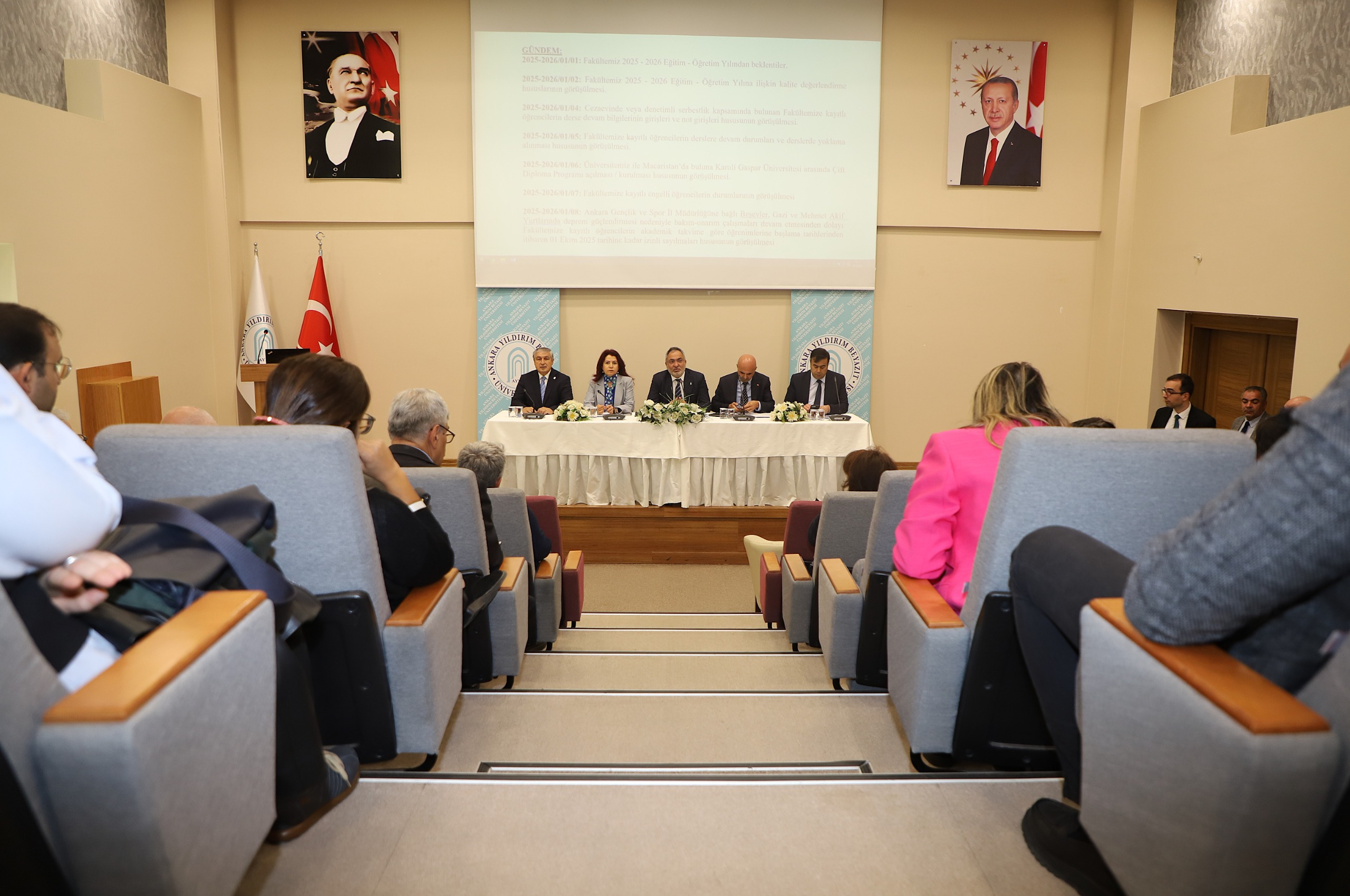 Akademik Kurul Toplantısı Gerçekleştirildi.